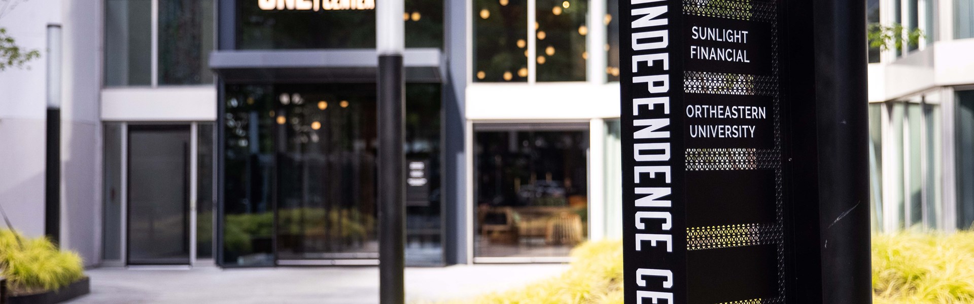 One Independence Center Welcomes The Bank Of London To Charlotte One Independence Center Welcomes The Bank Of London To Charlotte