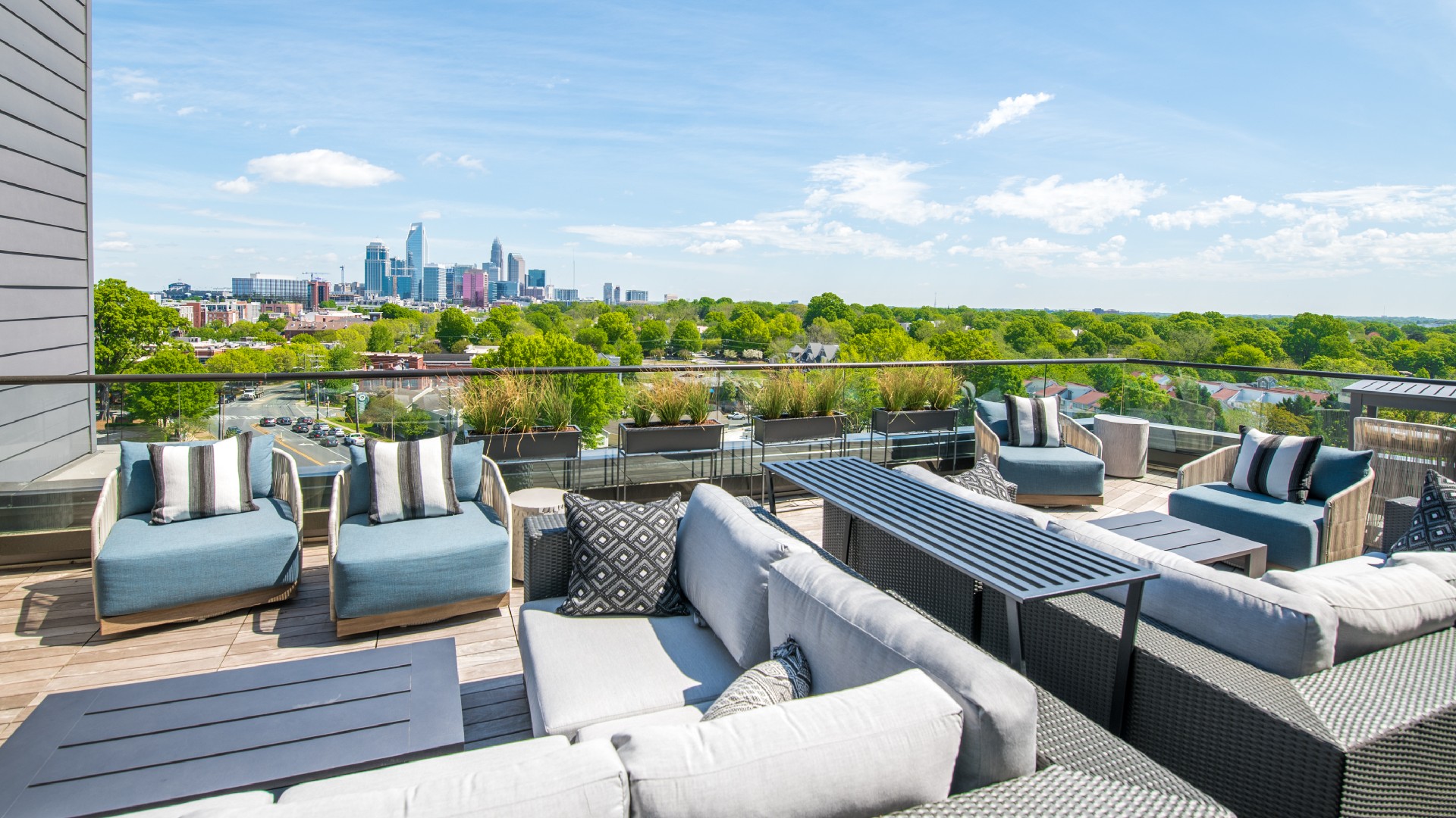 2020 Southeast Building Conference Best Overall Advertising Campaign, Best Mixed-Use Project and Residential Community of the Year Multifamily: NOVEL ATHERTON