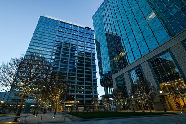 2021 ENRSoutheast Office/Retail/Mixed-Use Merit Award: Ally Charlotte Center  2021 ENRSoutheast Office/Retail/Mixed-Use Merit Award: Ally Charlotte Center