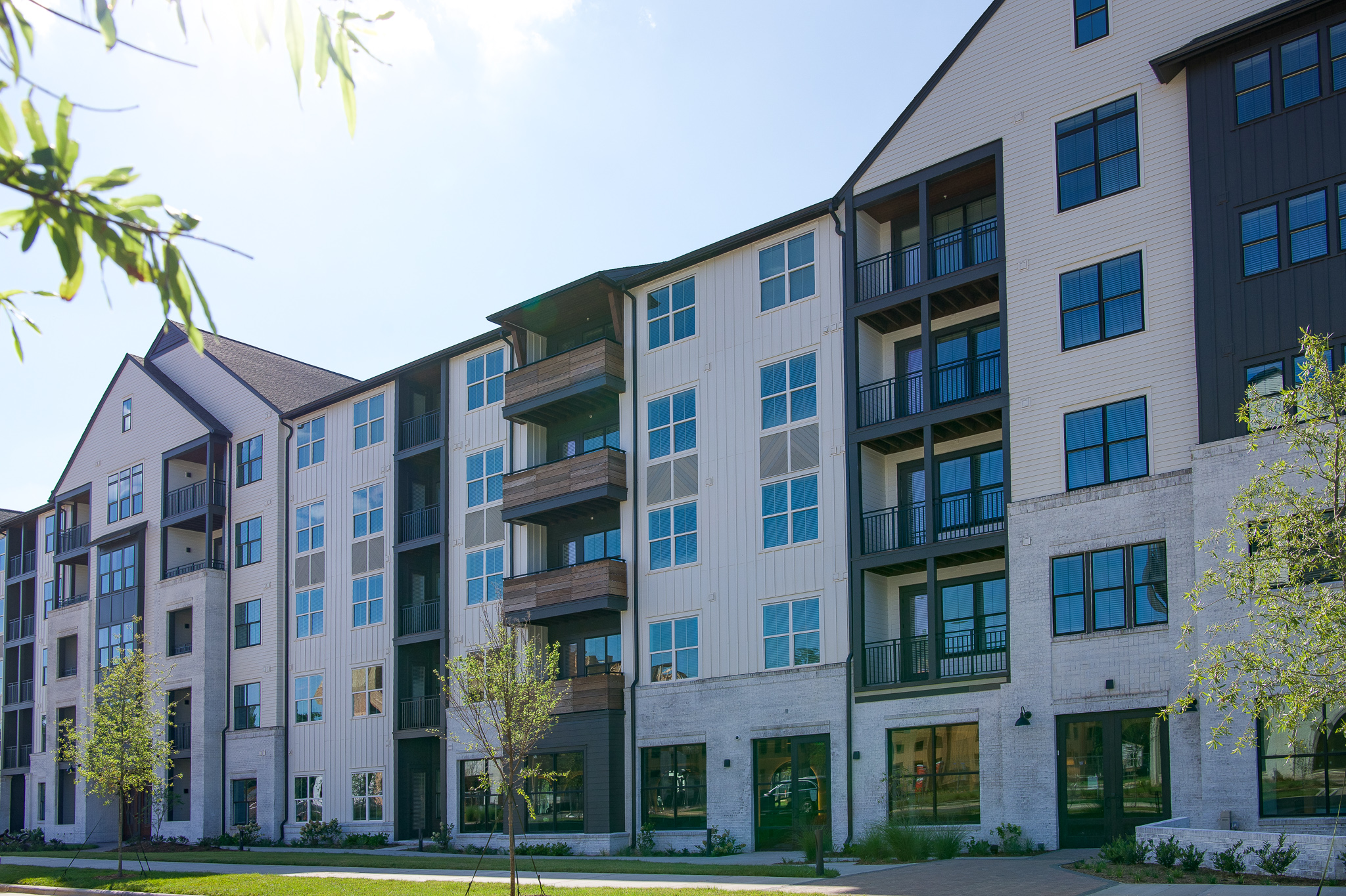 Now Leasing: NOVEL Ballantyne by Crescent Communities