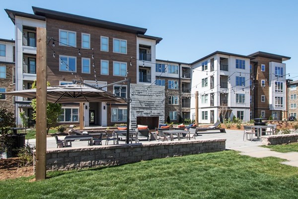 2018 Charlotte Business Journal Honorable Mention Top Apartment Development: NOVEL Providence Farm 2018 Charlotte Business Journal Honorable Mention Top Apartment Development: NOVEL Providence Farm