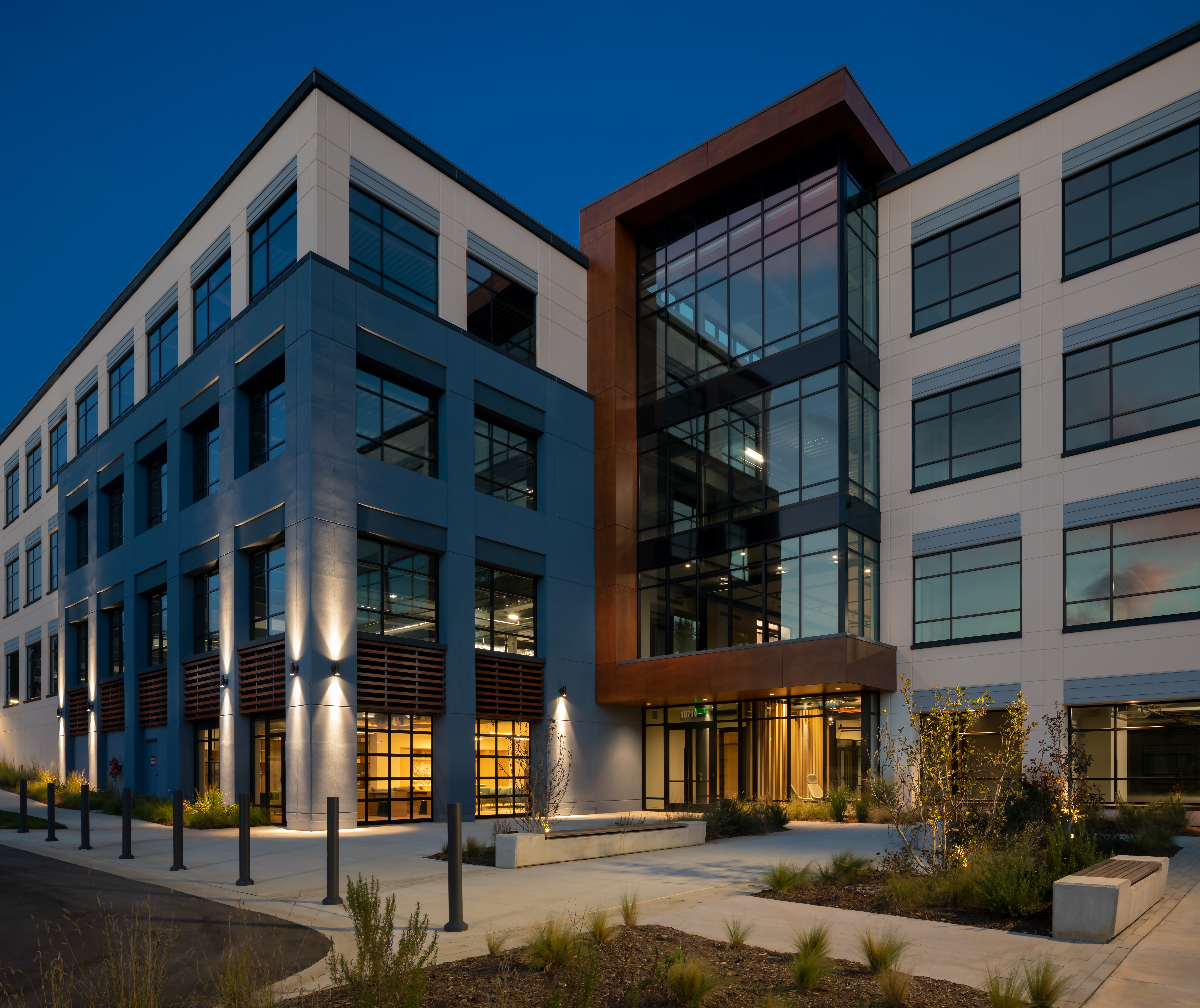 2021 IIDA Carolinas Designworks Awards Honorable Mention: Escent Research Park