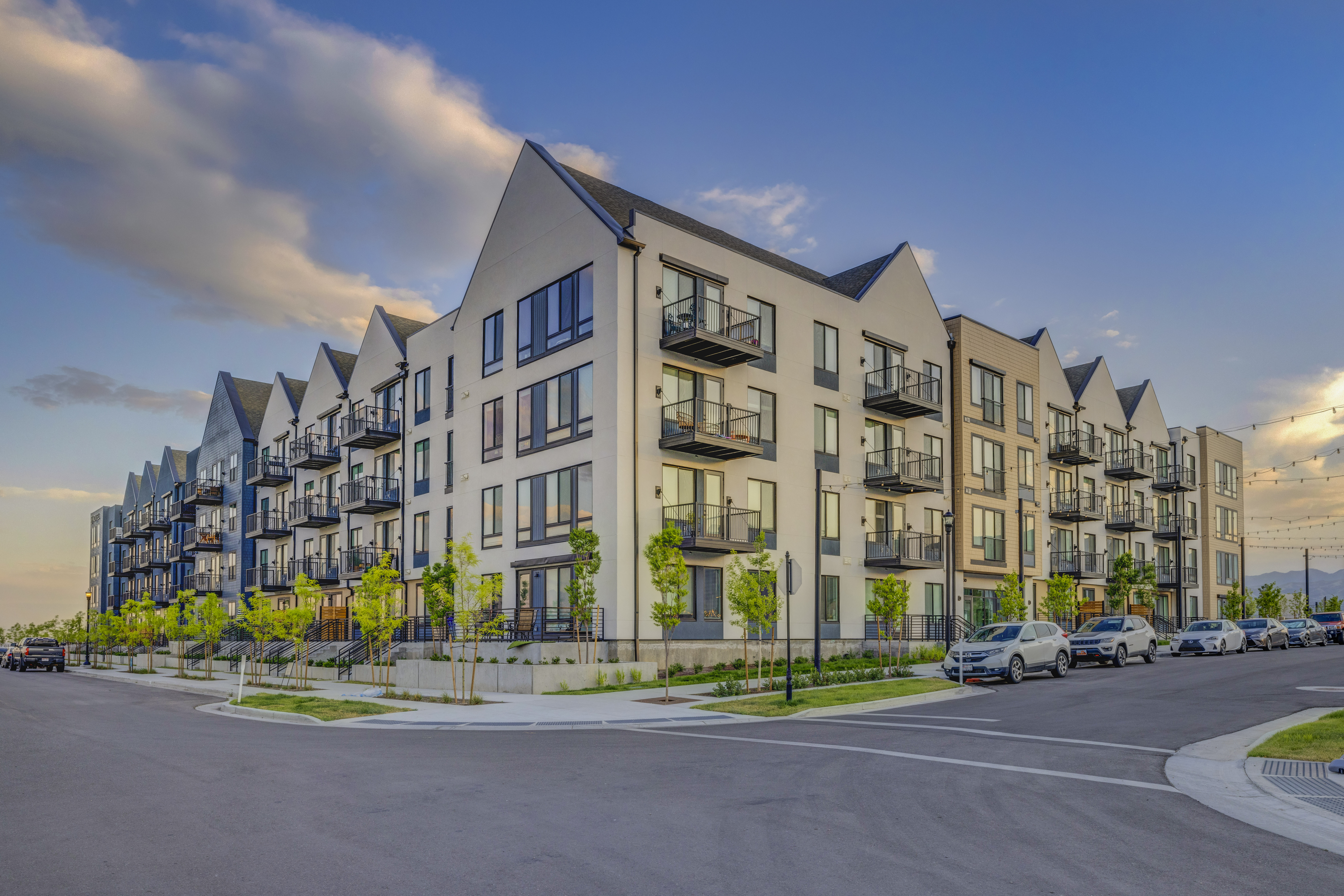 Now Open: NOVEL Daybreak by Crescent Communities