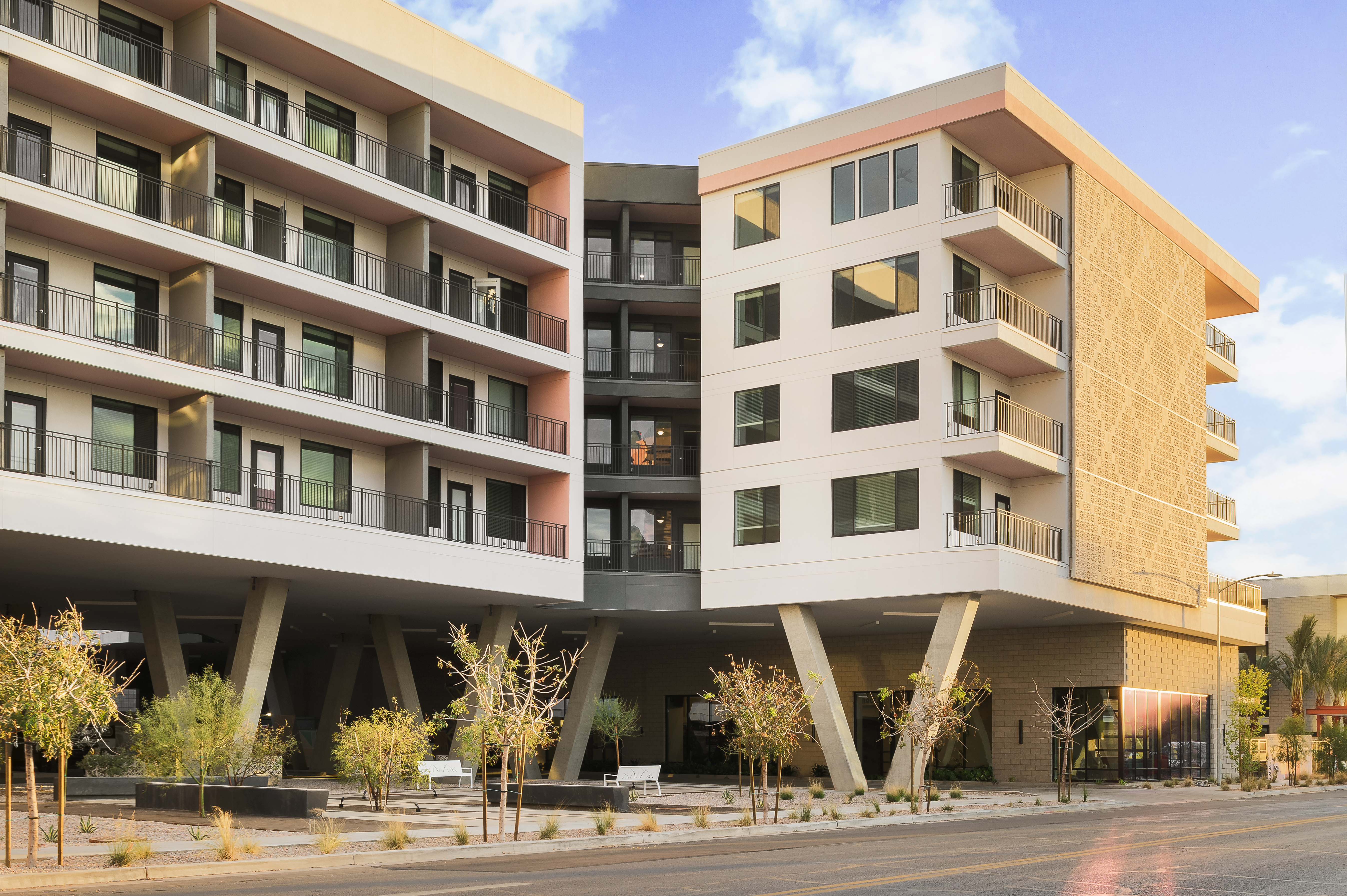 Crescent Communities Announces Sale of NOVEL Midtown Phoenix